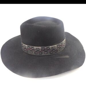 NWT Shyanne Black Hat w/Beautiful Band  OS